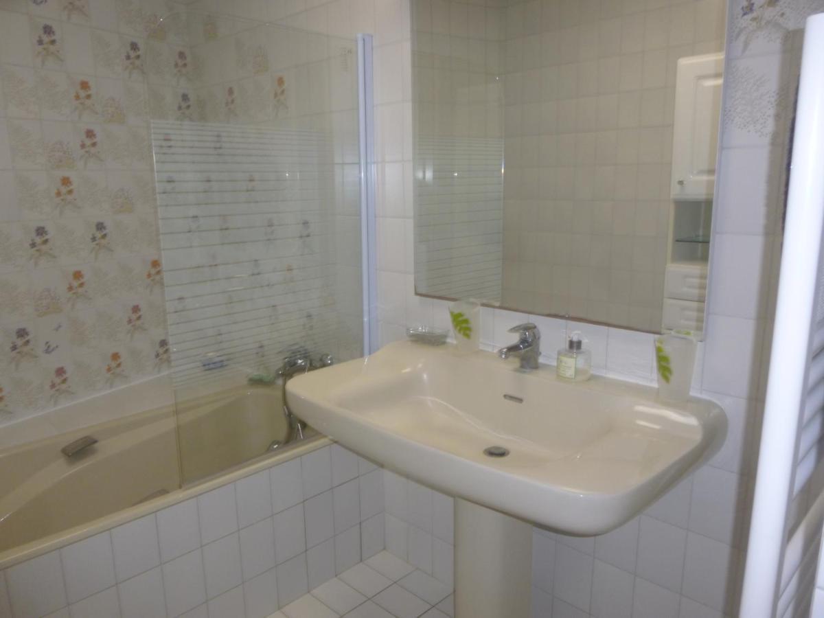 Sanary - Zone Pietonne - Clim - 2 Chambres 4 A 6 Personnes - Wifi Εξωτερικό φωτογραφία